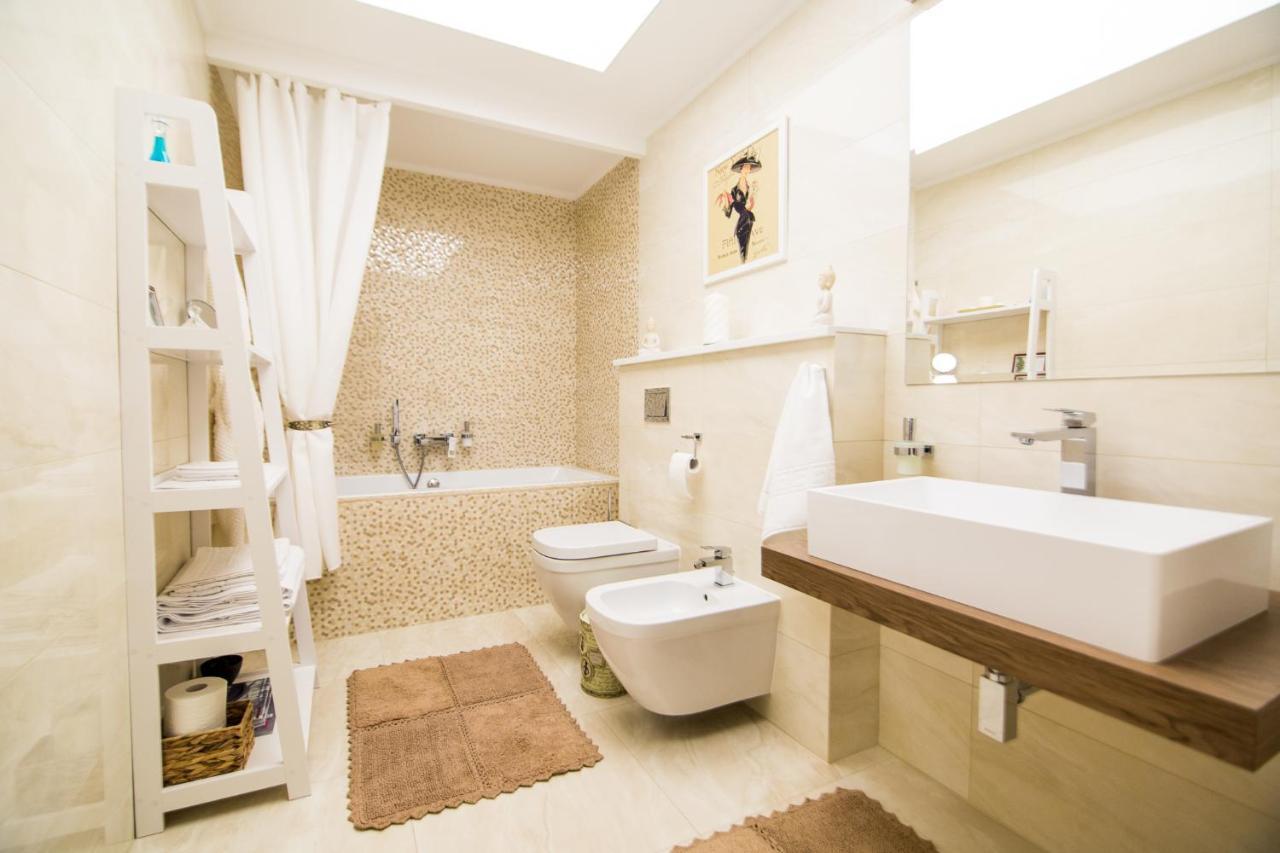 Doublel Studios Bacau Ngoại thất bức ảnh